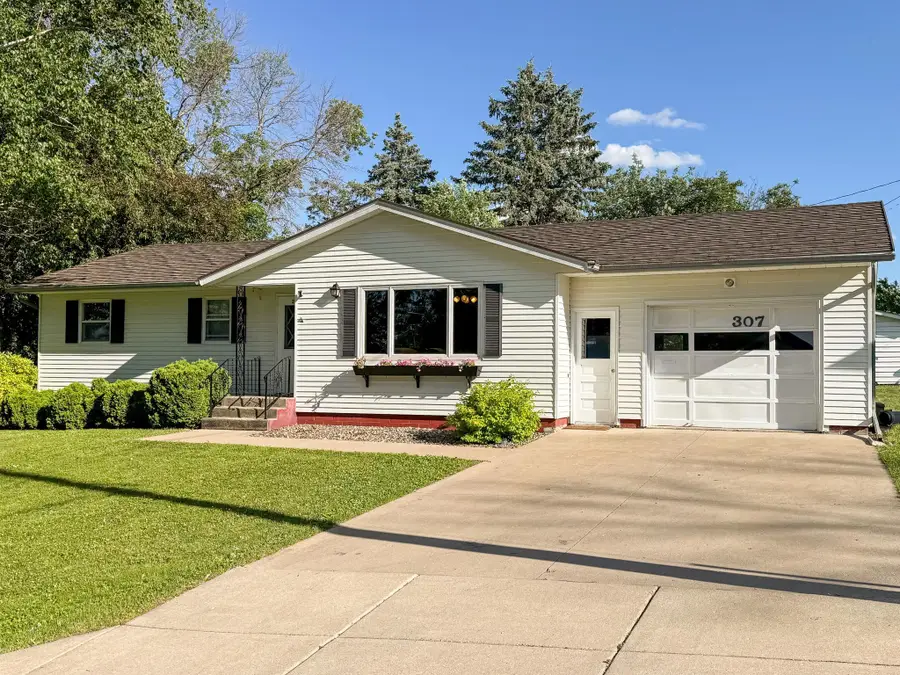 307 Hilltop Drive, Goodhue, MN 55027 - #2