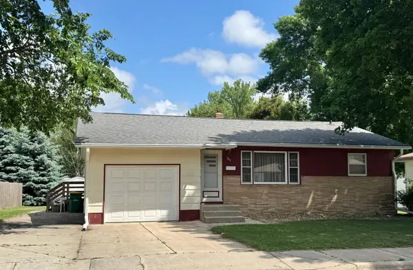 907 Poplar Avenue, Marshall, MN 56258