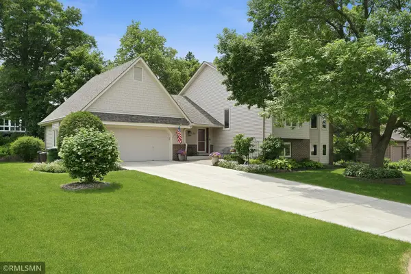 1426 Colleen Avenue, Arden Hills, MN 55112
