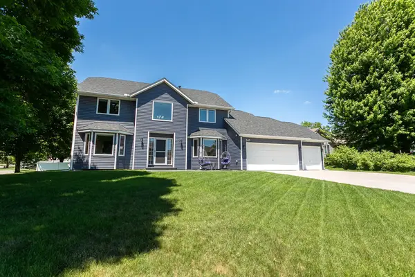247 Pendryn Hill Circle, Woodbury, MN 55125