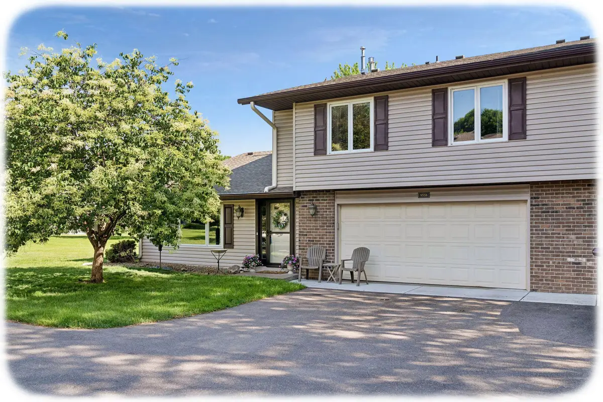 9558 Kingsview Lane N, Maple Grove, MN 55369 - #1