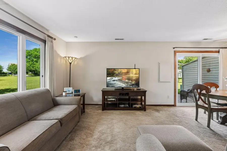 9558 Kingsview Lane N, Maple Grove, MN 55369 - #2