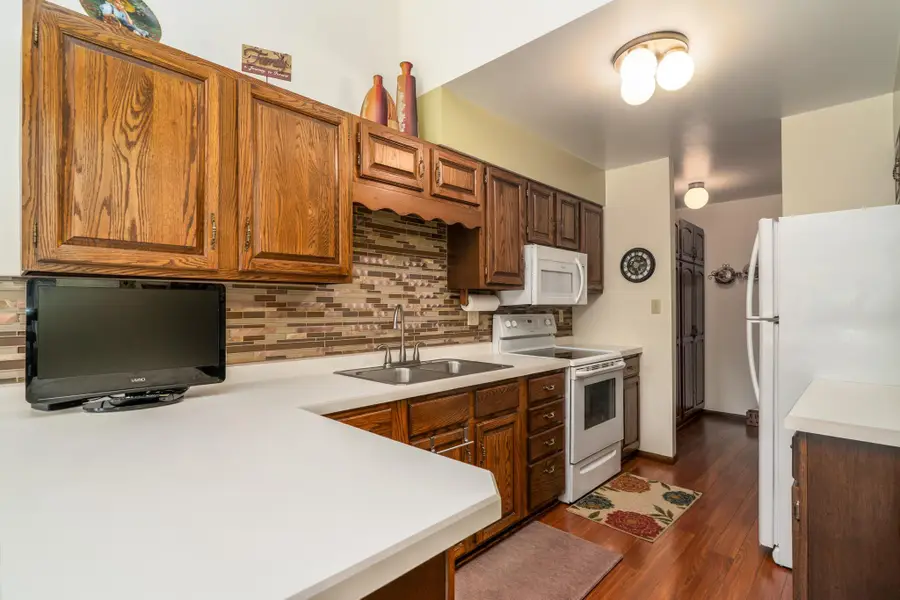 601 4th Avenue Ne #16, Crookston, MN 56716 - #3