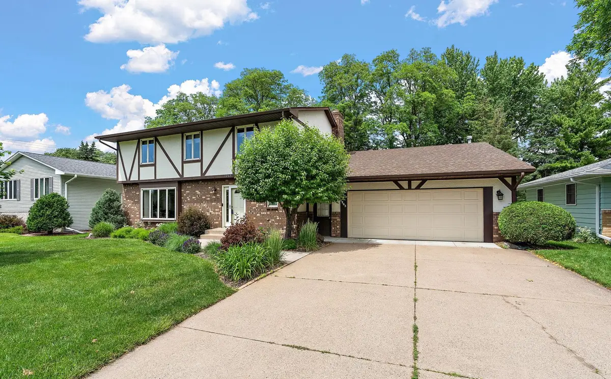 1265 Belmont Lane W, Roseville, MN 55113 - #1