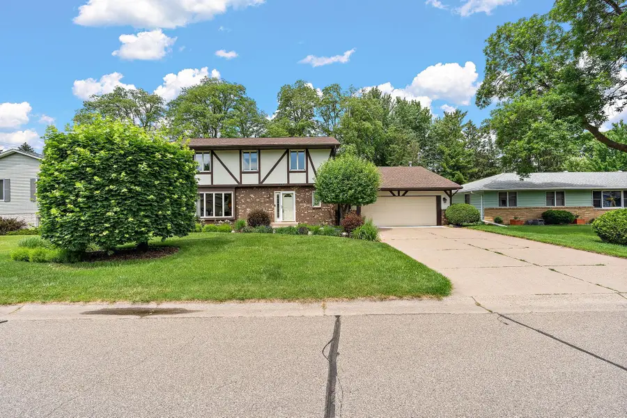 1265 Belmont Lane W, Roseville, MN 55113 - #3