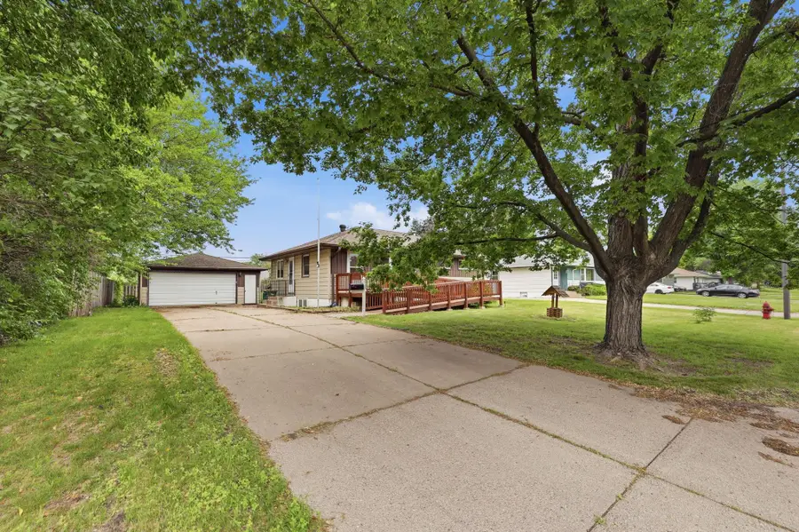 6319 Unity Avenue N, Brooklyn Center, MN 55429 - #2