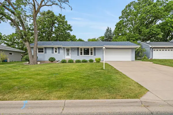 7360 Tempo Terrace Ne, Fridley, MN 55432