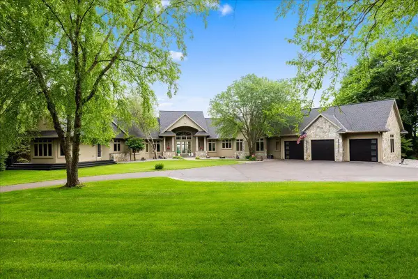 15270 Painters Lane Circle N, Stillwater, MN 55082