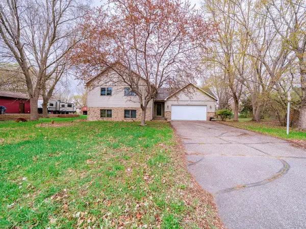 6413 Laurel Road, Saint Cloud, MN 56303
