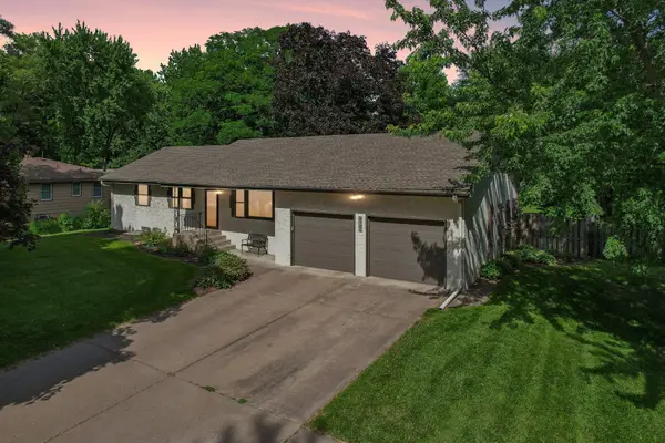 8727 Baltimore Street Ne, Blaine, MN 55449