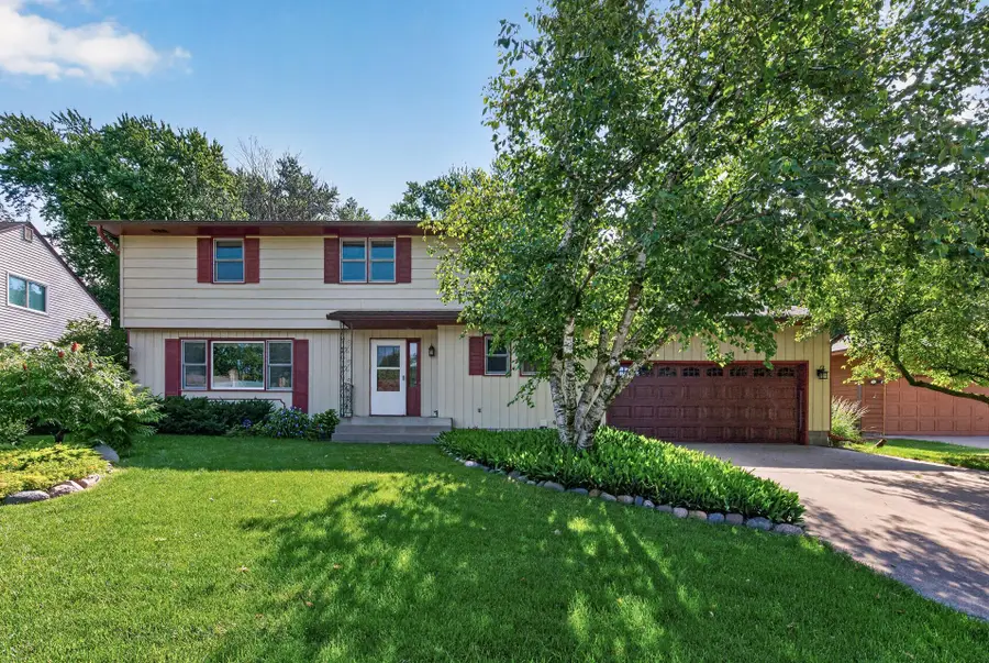 2818 1st Street N, North Saint Paul, MN 55109 - #2