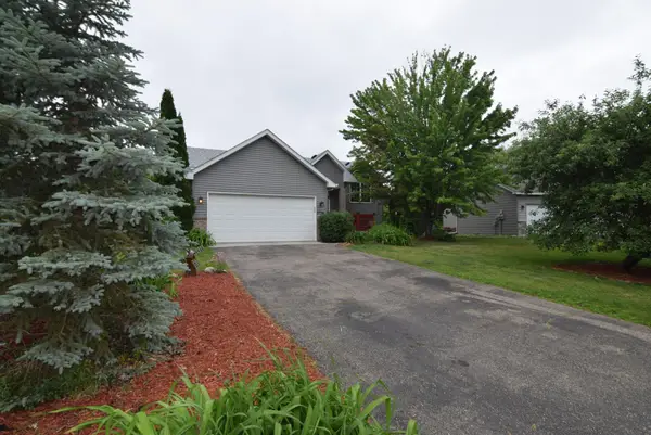 5756 Woodbridge Drive, Savage, MN 55378
