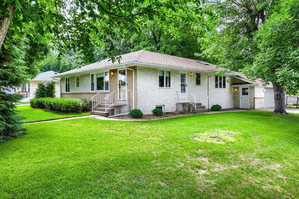 558 113th Lane Nw, Coon Rapids, MN 55448 - #1