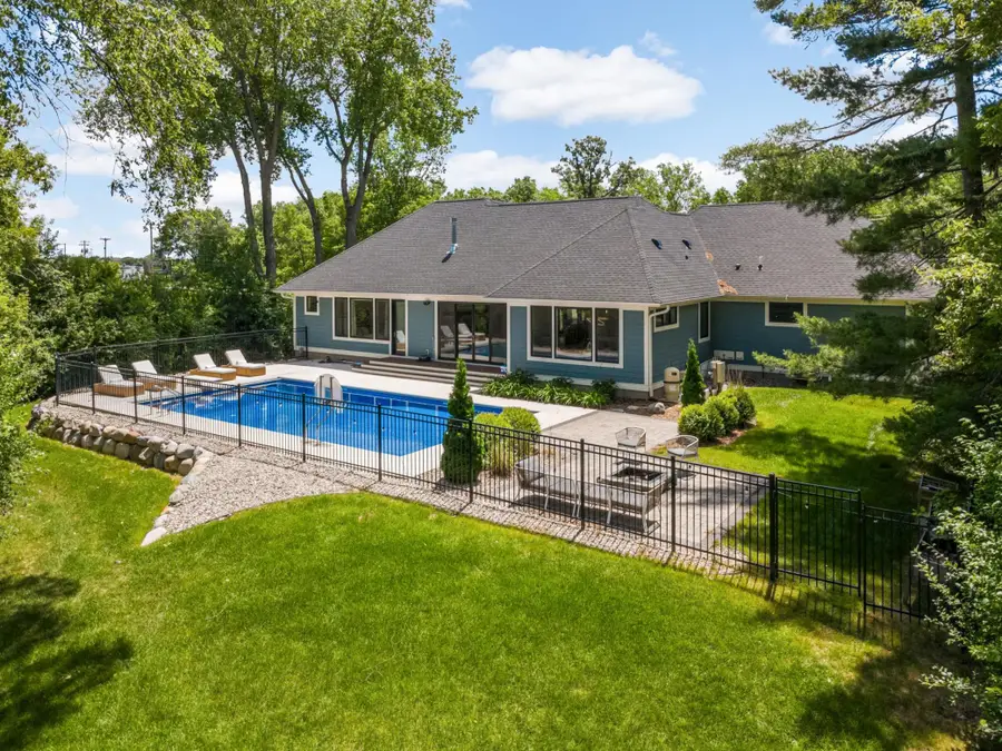 141 Mendota Road W, West Saint Paul, MN 55118 - #3