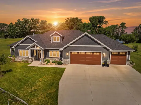 620 Loretta Circle, Spicer, MN 56288