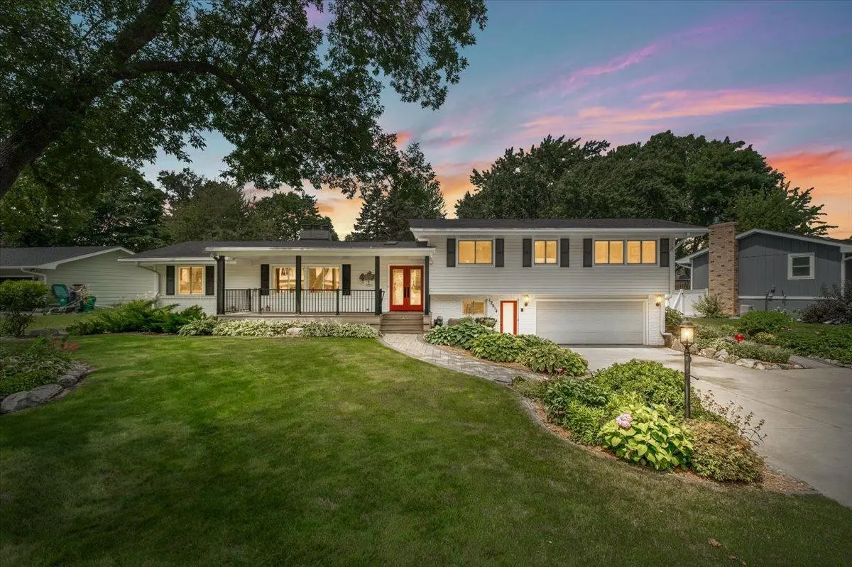 12914 5th Avenue S, Burnsville, MN 55337 - #1