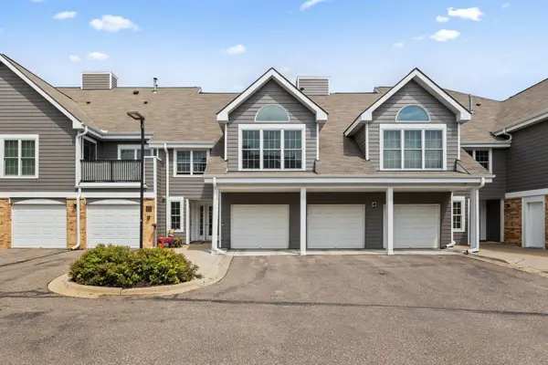 6010 Chasewood Parkway #205, Minnetonka, MN 55343