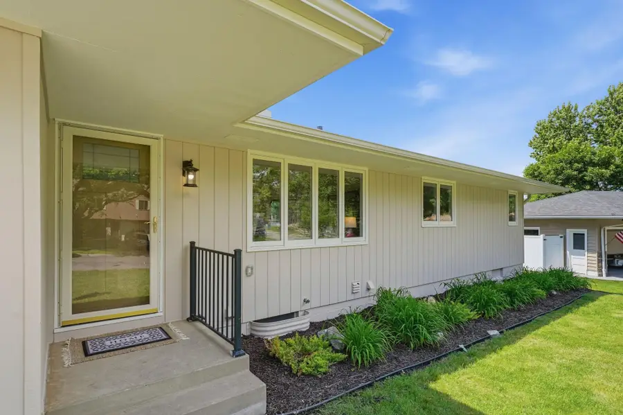 635 Iona Lane, Roseville, MN 55113 - #2