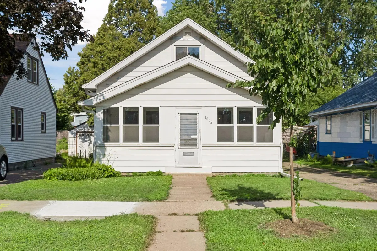 1032 Cumberland Street, Saint Paul, MN 55117 - #1