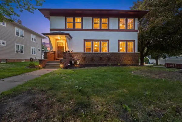 1883 Saint Clair Avenue, Saint Paul, MN 55105
