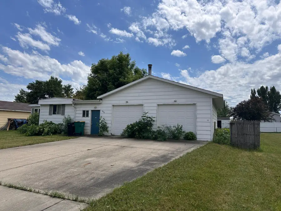 402 11th Avenue Nw, West Fargo, ND 58078 - #3
