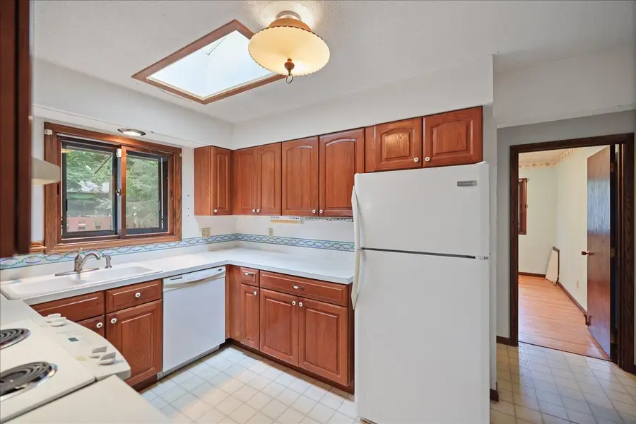 13009 Lakeview Drive, Burnsville, MN 55337 - #2
