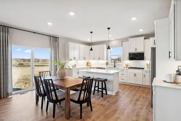 912 Foxglove Terrace, Waconia, MN 55387
