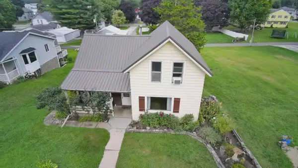 1543 Wabasha Avenue, Saint Charles, MN 55972