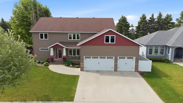965 18th Avenue Circle N, Moorhead, MN 56560