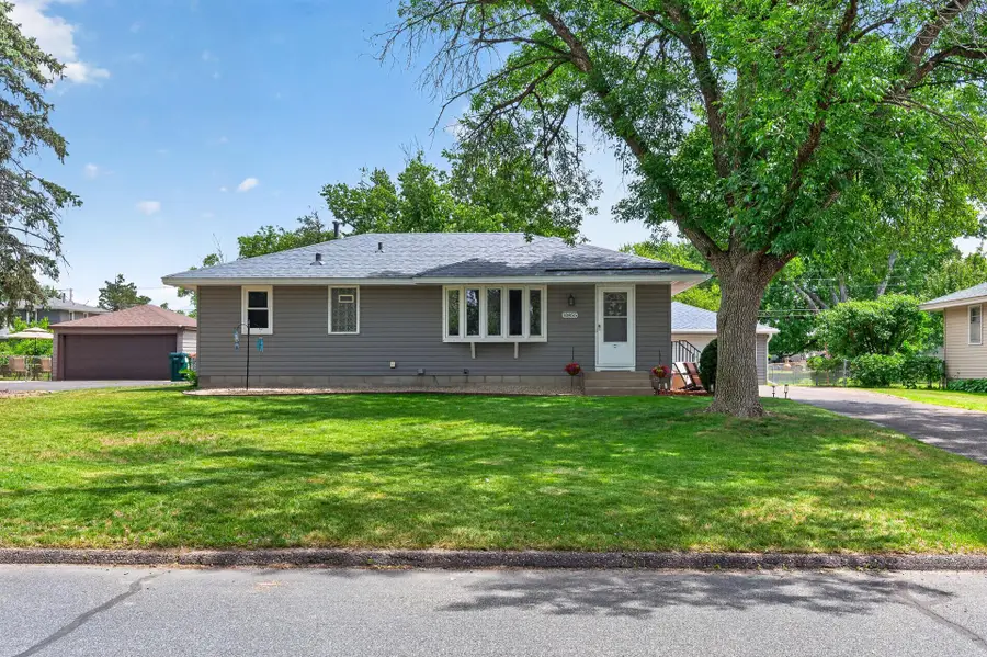 10855 President Drive Ne, Blaine, MN 55434 - #2