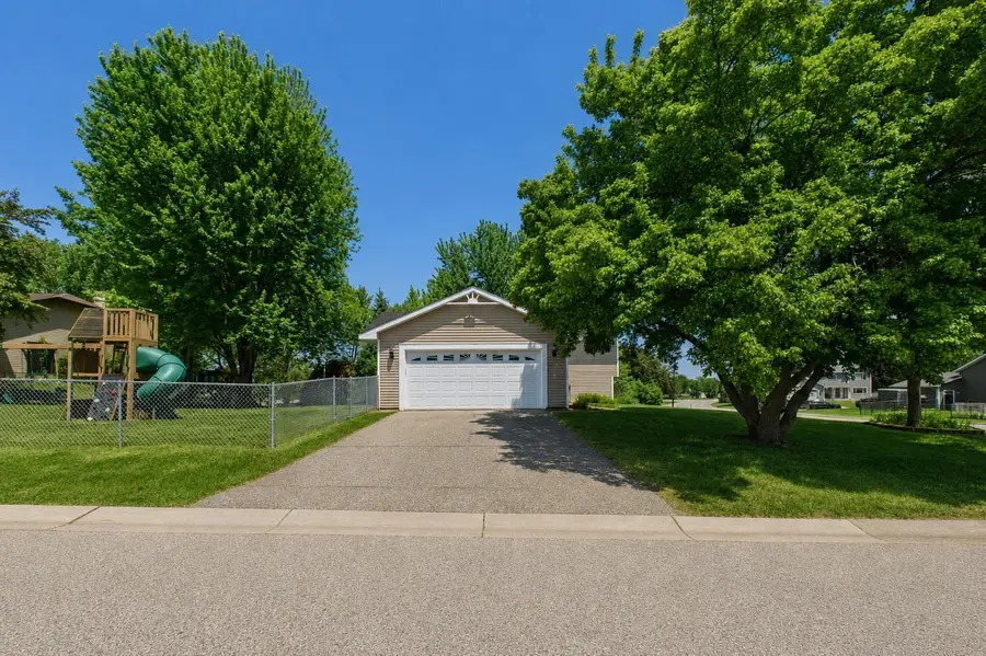 7598 Upper 23rd Street N, Oakdale, MN 55128 - #3