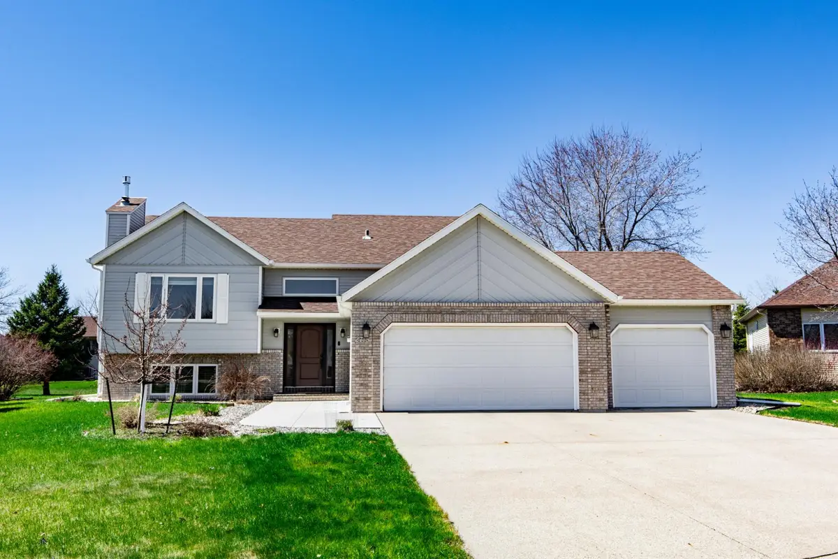 2715 33rd Street S, Fargo, ND 58103 - #1