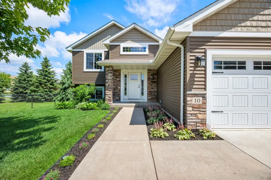 10 8th Avenue Se, Isanti, MN 55040 - #2