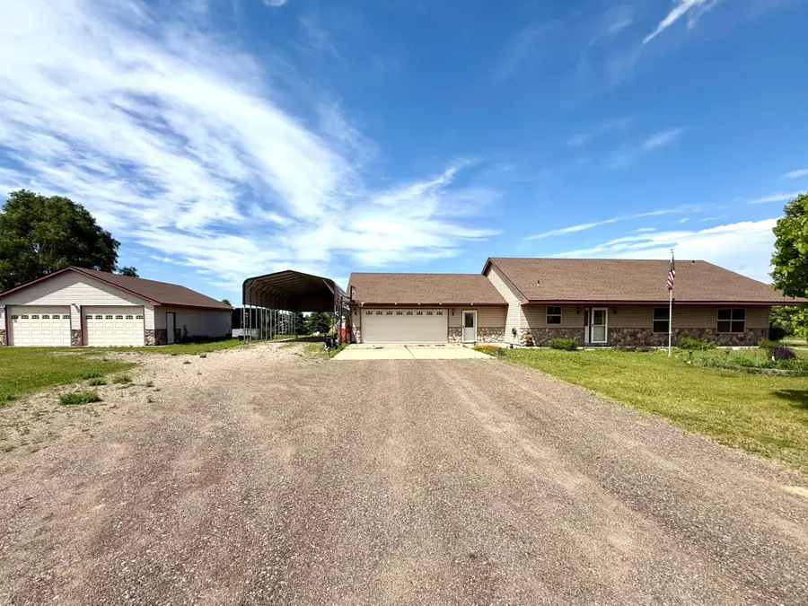 3455 339th Avenue Ne, Cambridge, MN 55008 - #3