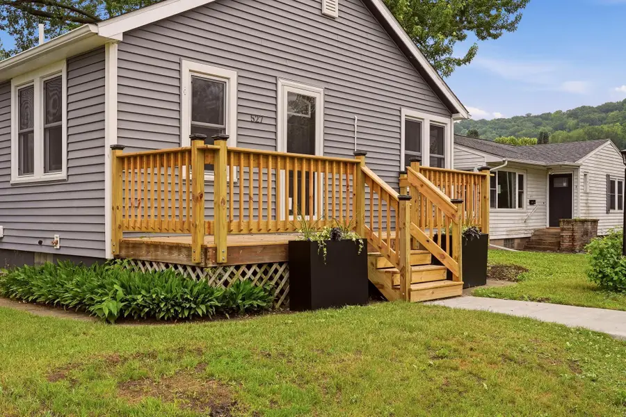 527 S 2nd Street, La Crescent, MN 55947 - #2