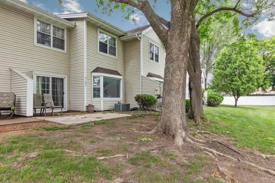 4163 Maureen Drive Ne, Columbia Heights, MN 55421 - #2