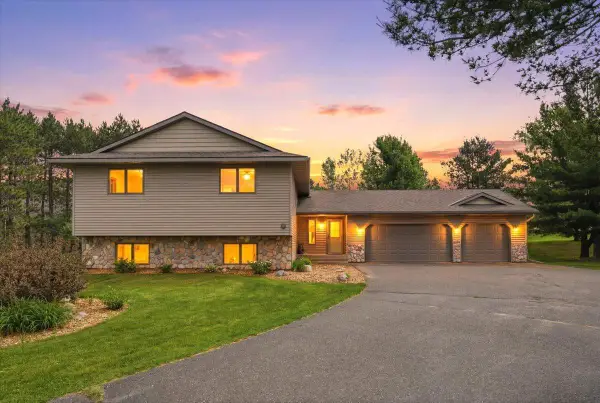 1409 138th Avenue, New Richmond, WI 54017