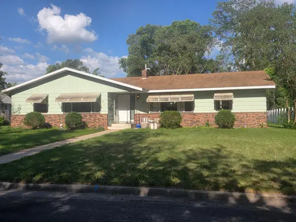 826 21st Avenue N, Saint Cloud, MN 56303