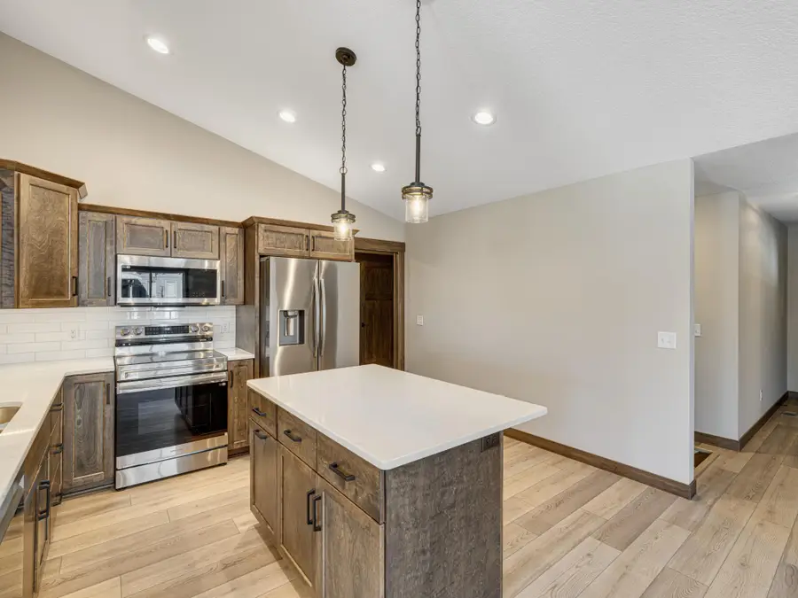 230 S Chestnut Street, Ellsworth, WI 54011 - #3