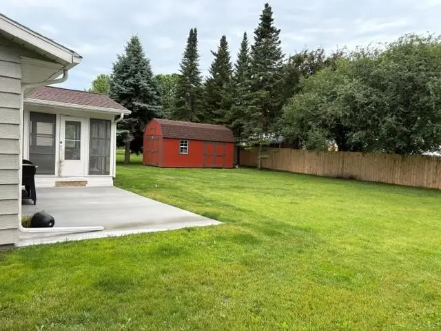 944 Sunset Street Sw, Hutchinson, MN 55350 - #3