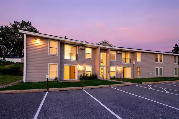 920 6th Street S #5, Hopkins, MN 55343