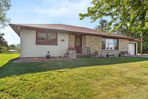 621 Main Street N, Lonsdale, MN 55046