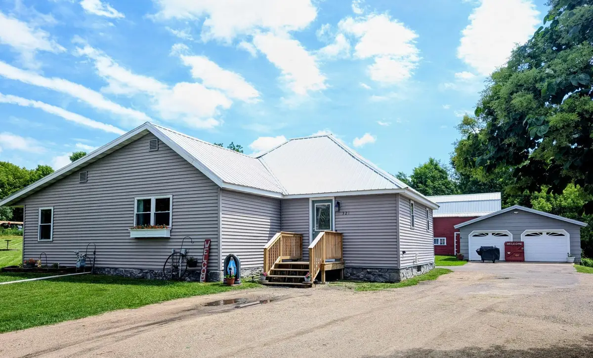 321 3rd Avenue Ne, Eagle Bend, MN 56446 - #1