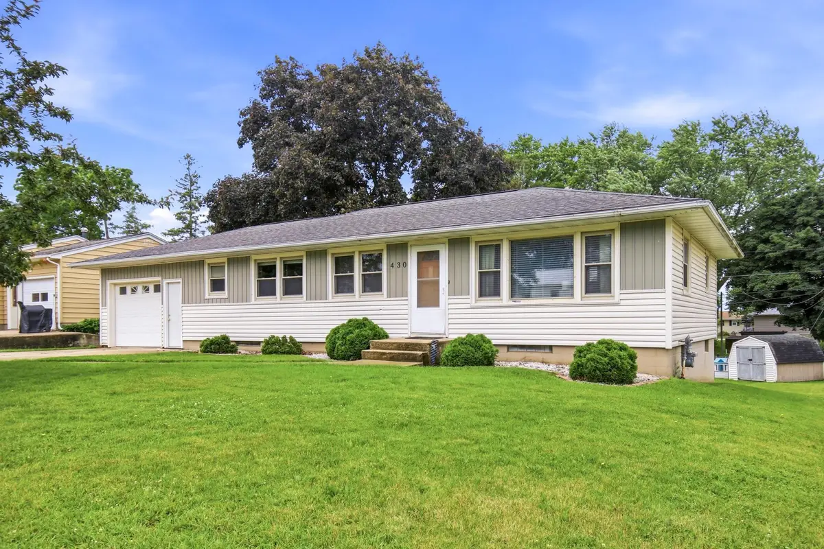 430 5th Street Sw, Plainview, MN 55964 - #1
