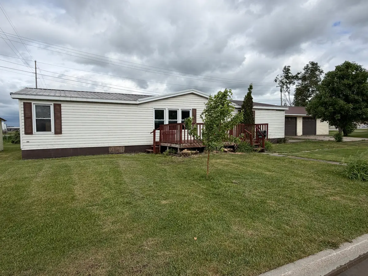 205 4th Avenue Sw, Roseau, MN 56751 - #1