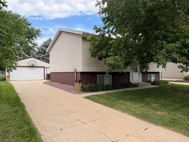 4911 22nd Avenue Nw, Rochester, MN 55901 - #1