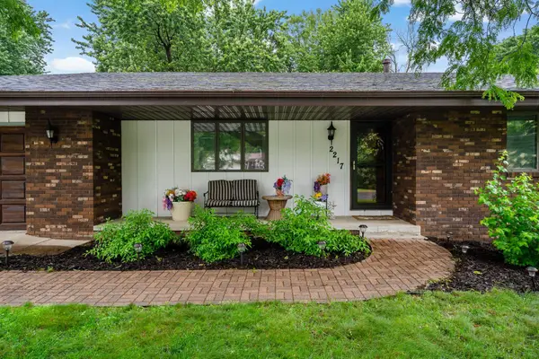 2217 Ripley Avenue, Maplewood, MN 55109