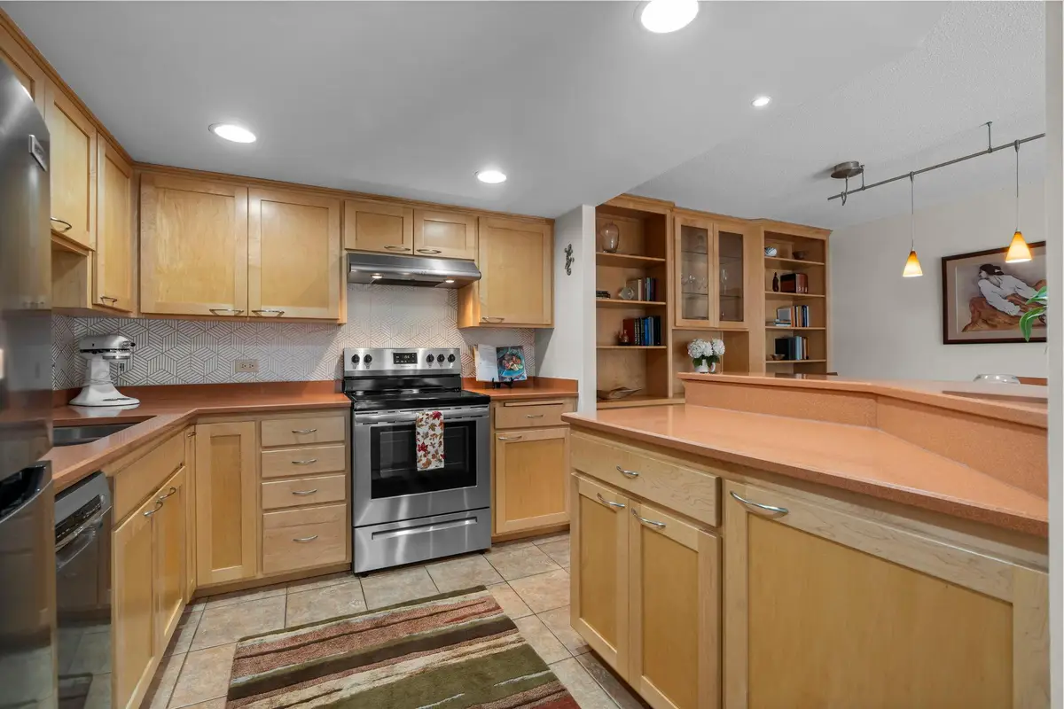 2885 Knox Avenue S #605, Minneapolis, MN 55408 - #1