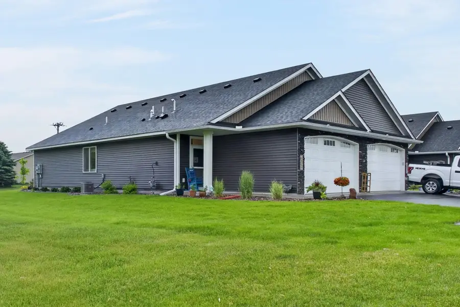 232 11th Avenue S, Princeton, MN 55371 - #2