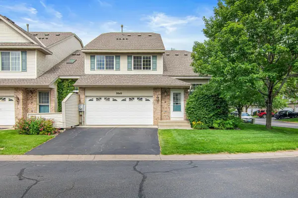 9949 Hamlet Lane S, Cottage Grove, MN 55016